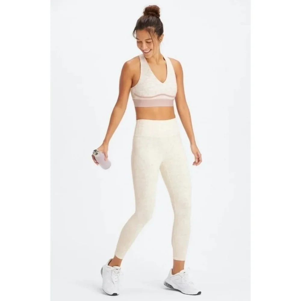 New Fabletics All Day Every Day Bra Size Medium Sports Bra - Picture 6 of 7